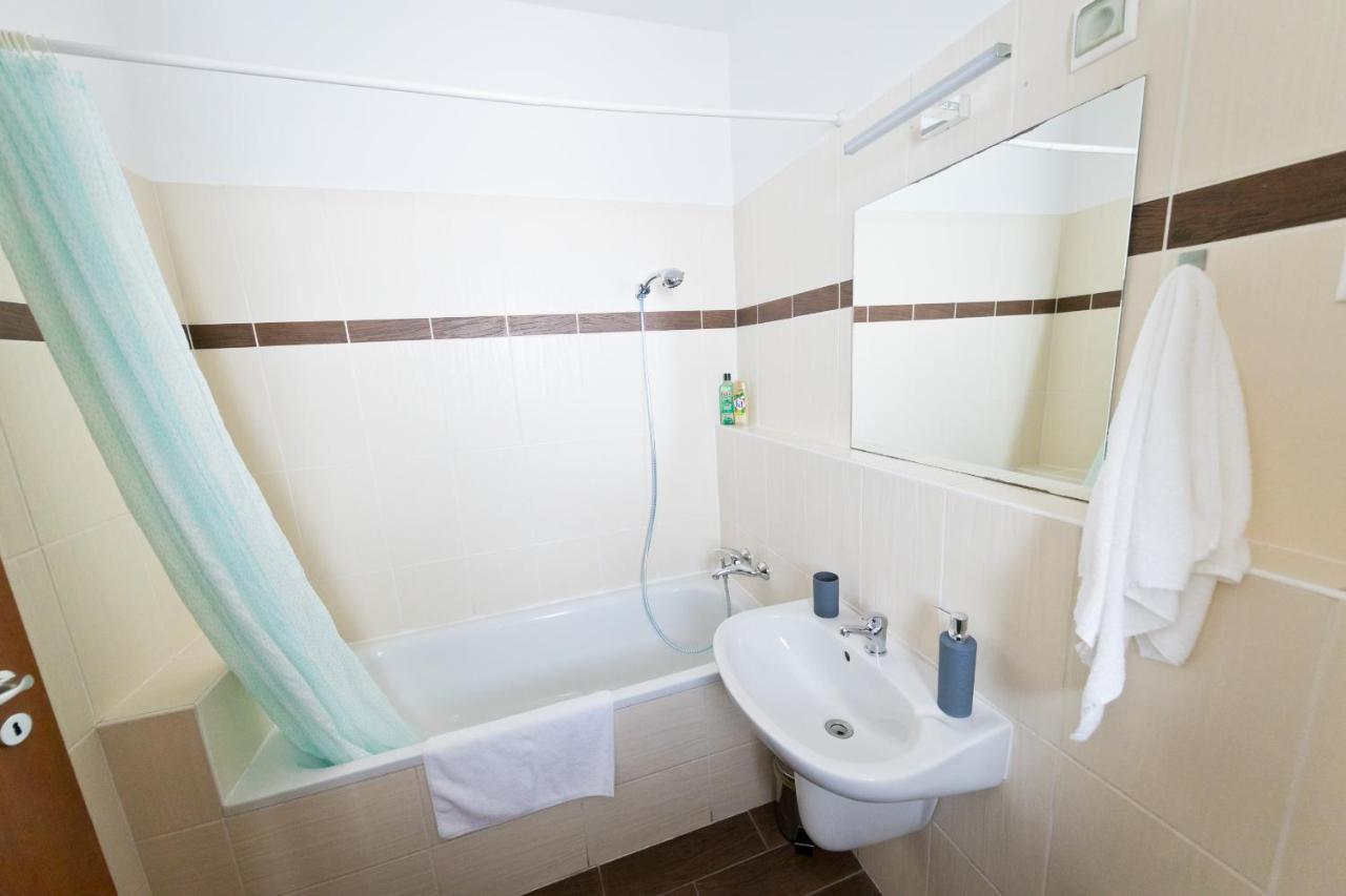 Lovag Studio Apartment Будапеща Екстериор снимка